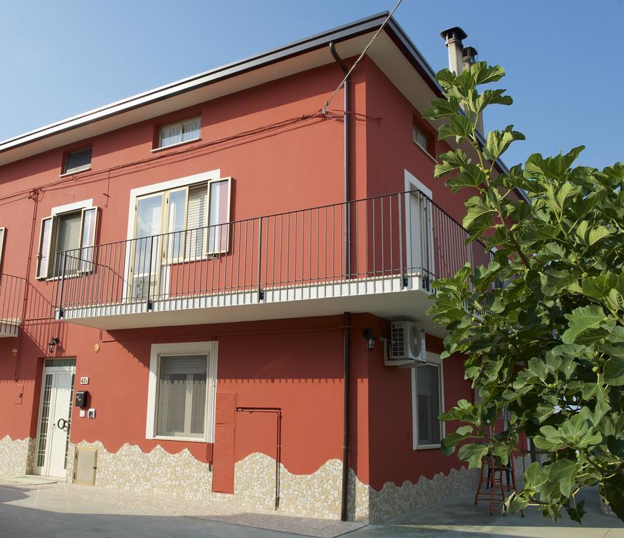 B&B La Casa Del Nonno グアルディアグレーレ エクステリア 写真
